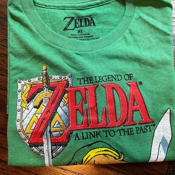 T-shirt The Legend of Zelda Breath of The Wild - Homme Taille M - NEUF